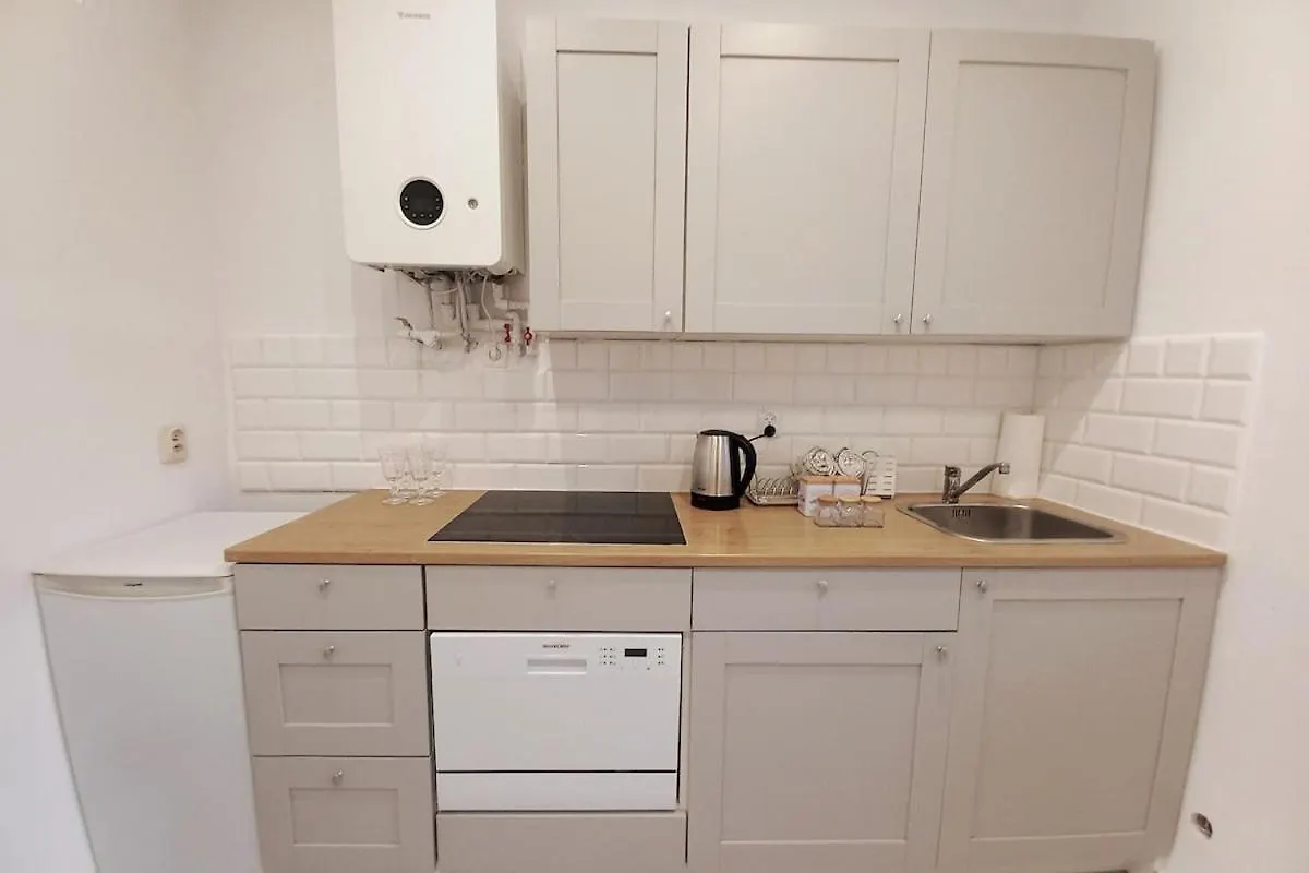Apartment Old Town - 2 Bedrooms Soltyka Str S6 Krakow