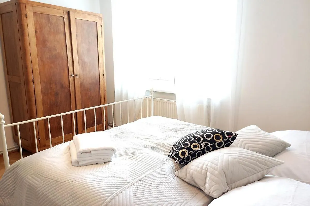 Old Town - 2 Bedrooms Soltyka Str S6 Krakow 0*,
