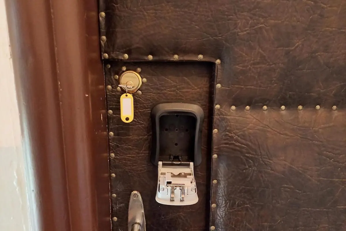 Apartment Old Town - 2 Bedrooms Soltyka Str S6 Krakow Poland